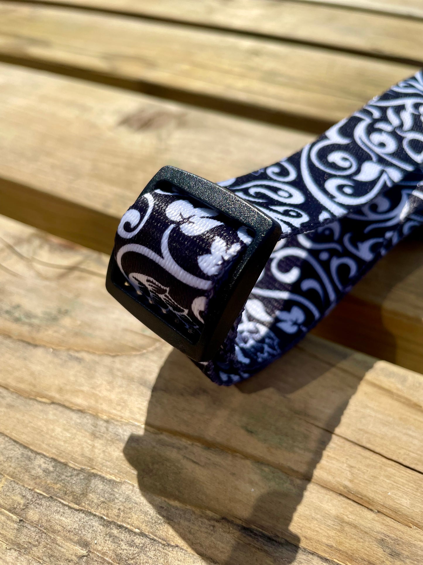 Kirkstall Black & White Adjustable Dog Collar