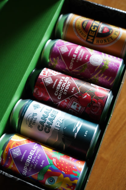 2025 SELECTION BOX PRE-ORDER // 10x440ml // SHIPPING FROM 19/11