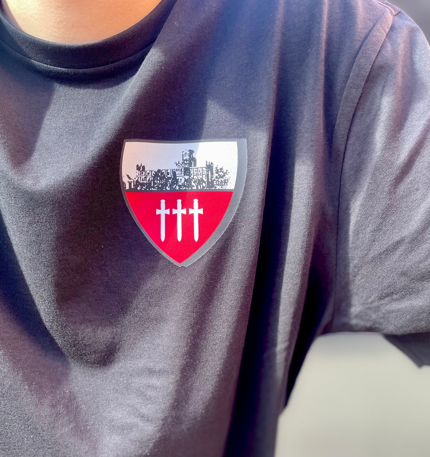 KIRKSTALL ABBEY ALE LEEDS INTERNATIONAL T-SHIRT
